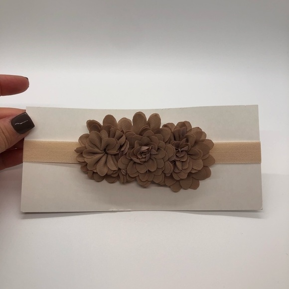 Joshelin Brown Tan Flower Headband Hairband - Picture 3 of 7